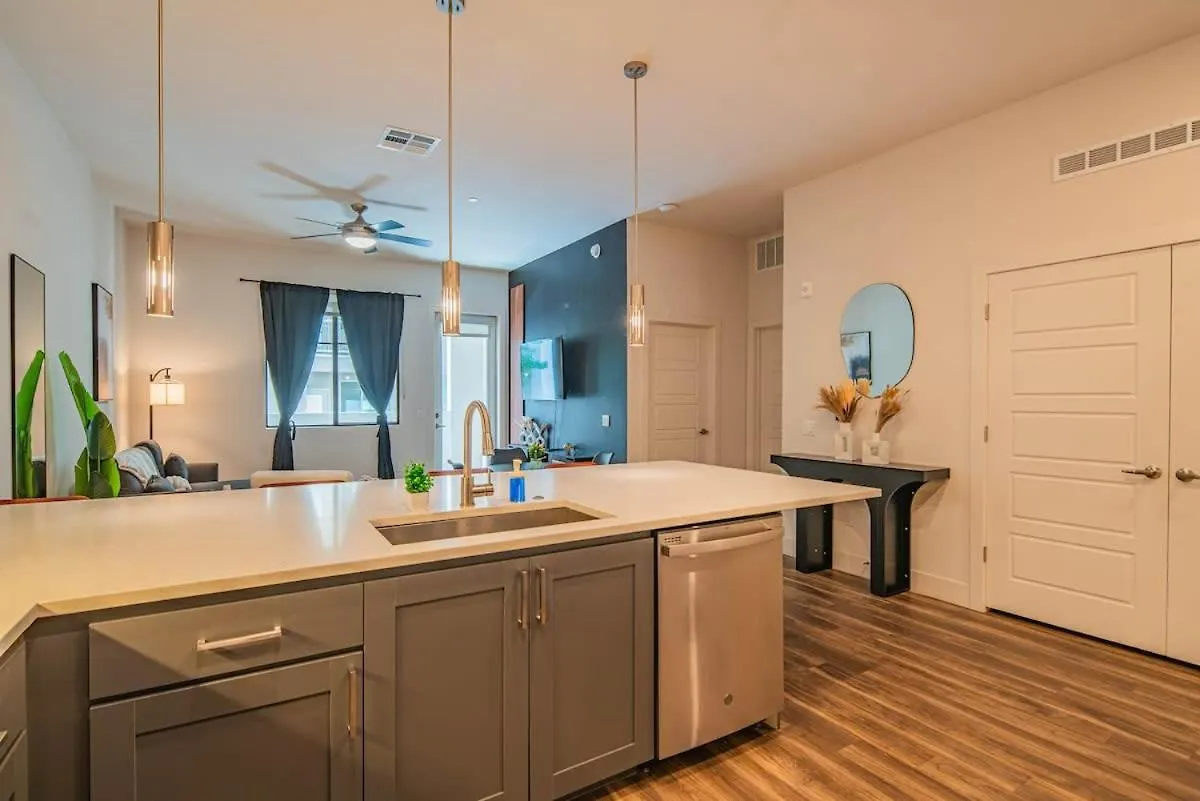 Luxe 1Br Kierland Commons, Tpc Golf, Pool, Gym, W-D Apartman Scottsdale
