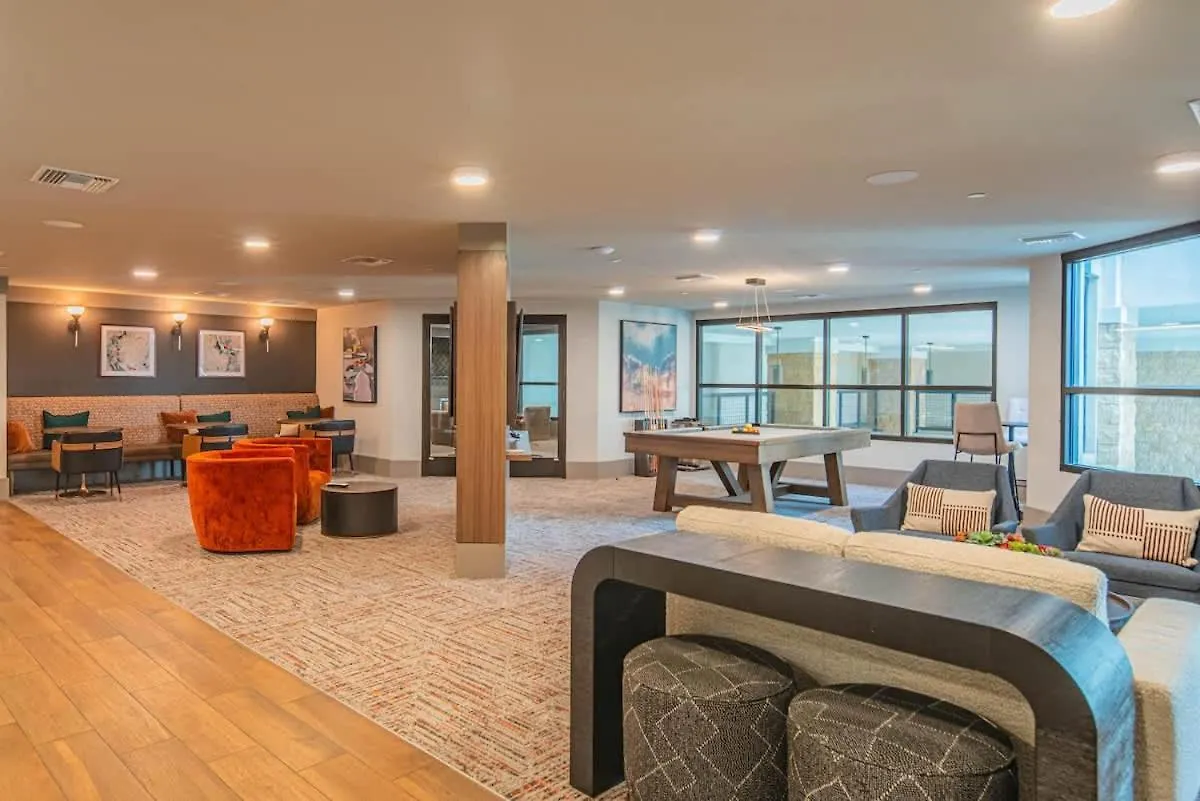 Luxe 1Br Kierland Commons, Tpc Golf, Pool, Gym, W-D Apartman Scottsdale